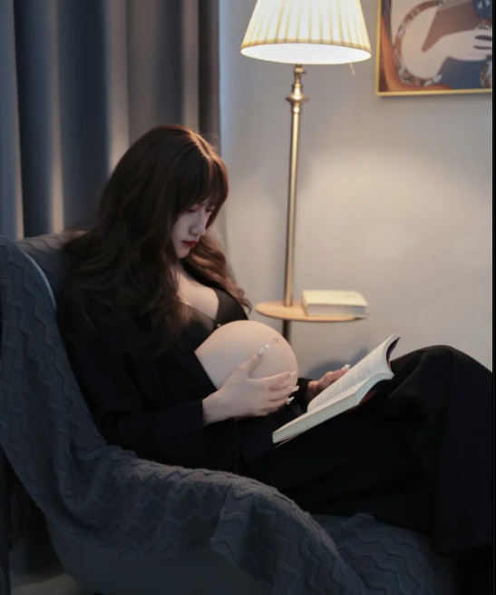 Disfraz de película de vientre embarazado falso